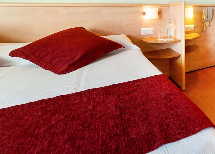 Hotel Xaine Park 4*