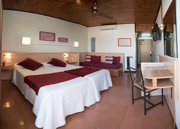 Xaine Park Hotel 4*