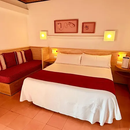 Xaine Park Hotel 4*