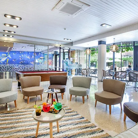 Hotel Xaine Park 4*