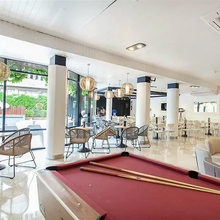 ホテル Xaine Park 4*