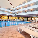 Xaine Park 4*