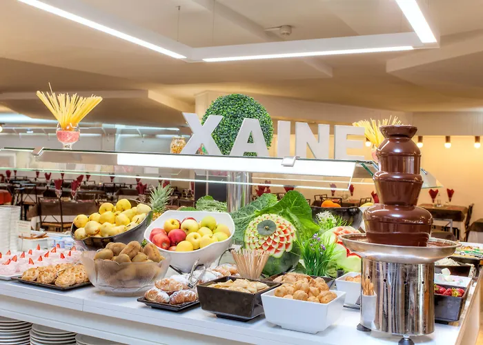 Xaine Park 료렛 드 마르