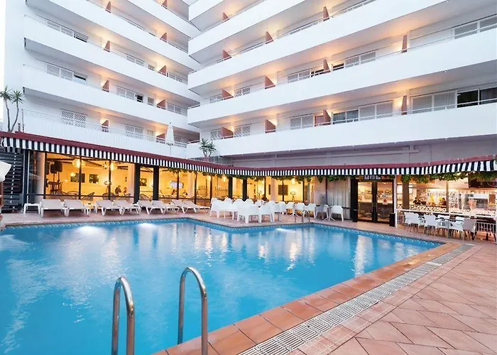 Xaine Park 4*